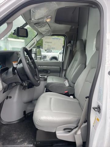 2027 Ford E-Series Cutaway E-350