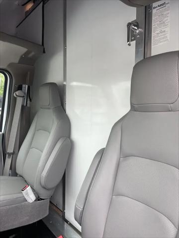 2027 Ford E-Series Cutaway E-350