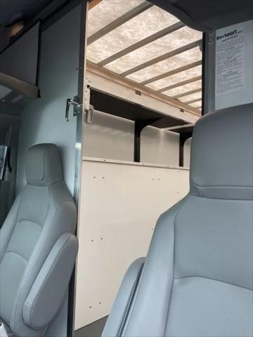 2027 Ford E-Series Cutaway E-350