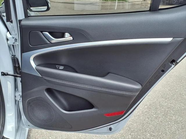 2023 Genesis G70 2.0T RWD