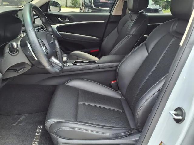 2023 Genesis G70 2.0T RWD