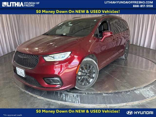 2021 Chrysler Pacifica Touring L for sale in Fresno, CA