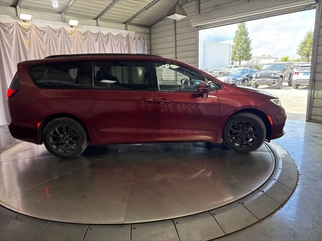 2021 Chrysler Pacifica Touring L