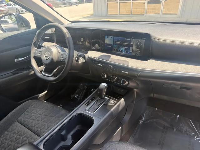 2025 Nissan Kicks SV FWD