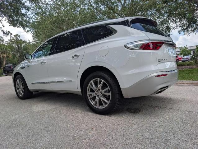 2023 Buick Enclave Essence AWD