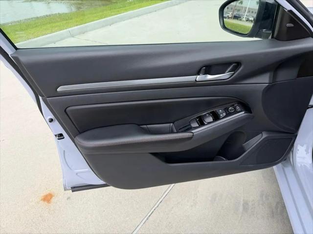 2024 Nissan Altima SR FWD