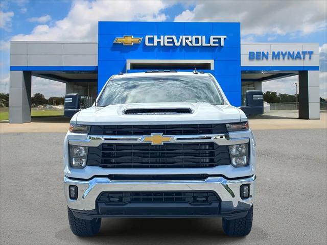2026 Chevrolet Silverado 2500HD Crew Cab, Standard Bed, LT, 4WD