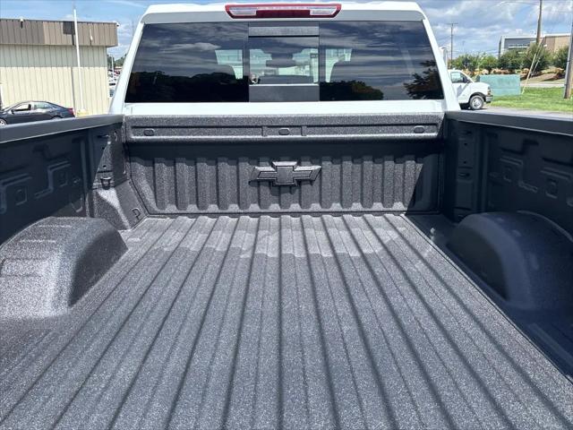 2026 Chevrolet Silverado 2500HD Crew Cab, Standard Bed, LT, 4WD
