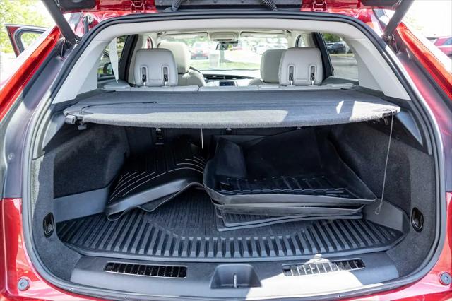 2020 Cadillac XT4 AWD Premium Luxury