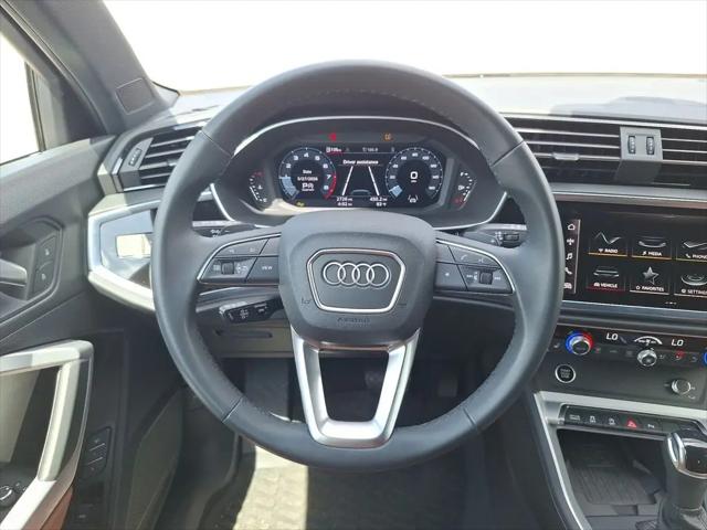2025 Audi Q3 Premium 45 TFSI S line quattro Tiptronic
