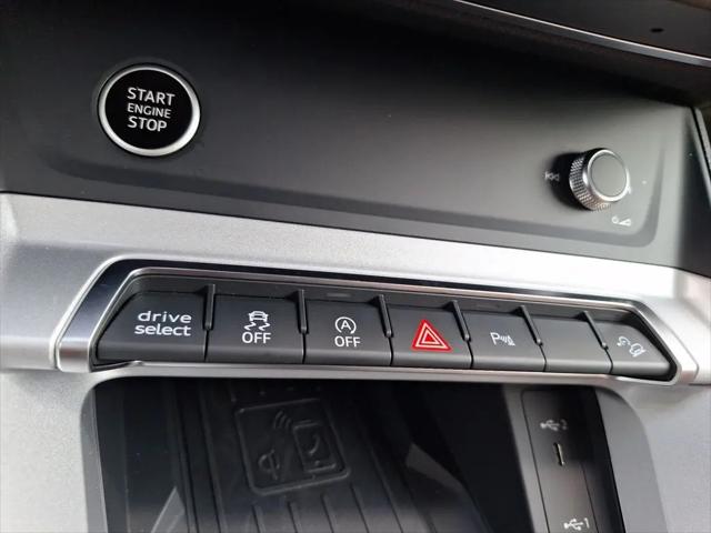 2025 Audi Q3 Premium 45 TFSI S line quattro Tiptronic