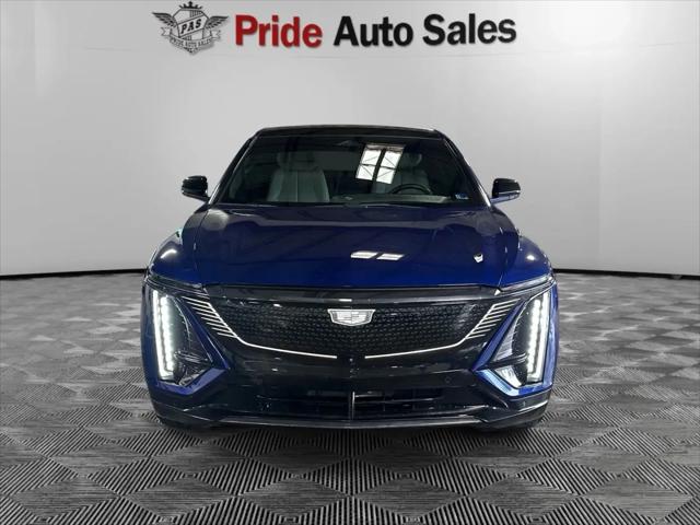 2024 Cadillac iQ Sport w/1SK