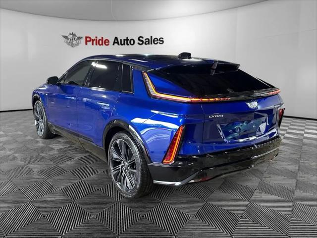 2024 Cadillac iQ Sport w/1SK