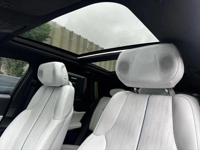 2024 Cadillac iQ Sport w/1SK