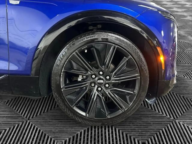 2024 Cadillac iQ Sport w/1SK