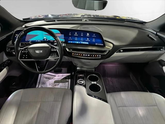 2024 Cadillac iQ Sport w/1SK
