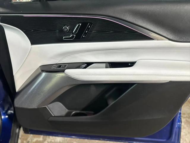 2024 Cadillac iQ Sport w/1SK