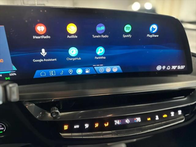 2024 Cadillac iQ Sport w/1SK