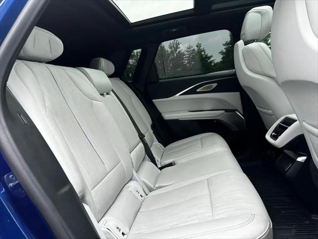 2024 Cadillac iQ Sport w/1SK