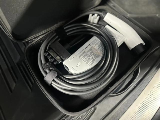 2024 Cadillac iQ Sport w/1SK