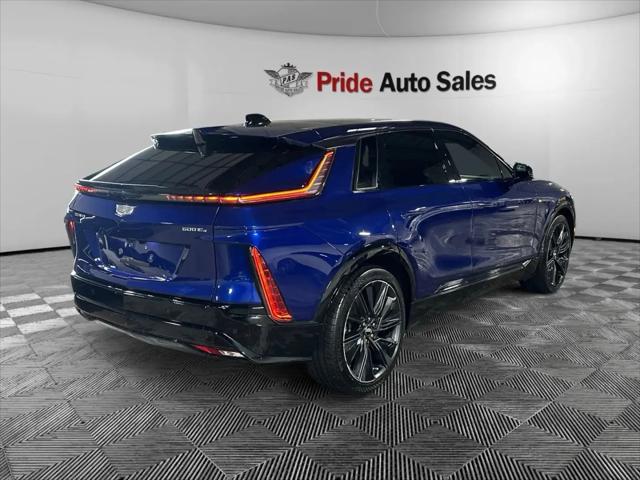 2024 Cadillac iQ Sport w/1SK