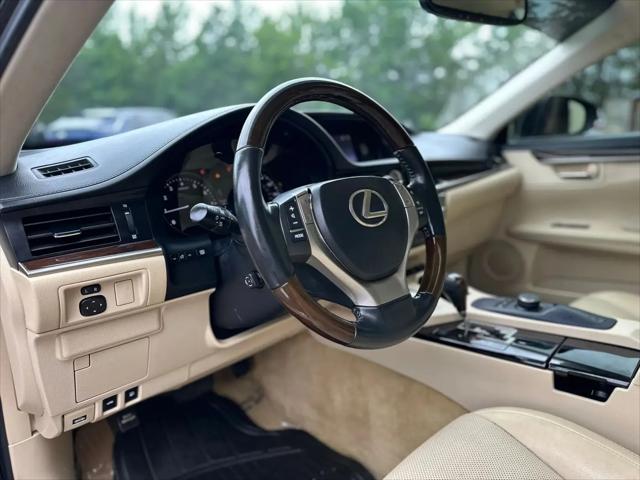 2015 Lexus ES 350 Crafted Line