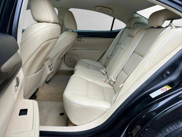 2015 Lexus ES 350 Crafted Line