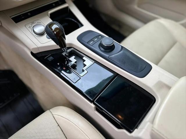 2015 Lexus ES 350 Crafted Line