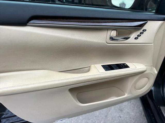2015 Lexus ES 350 Crafted Line