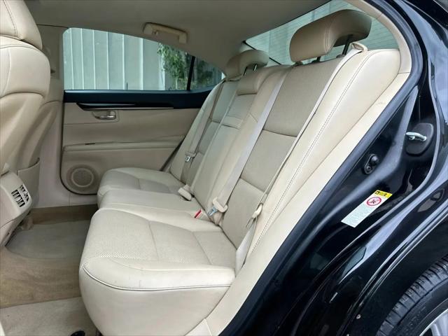 2015 Lexus ES 350 Crafted Line