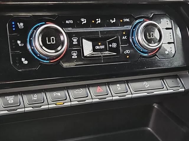 2025 GMC Sierra 2500HD 4WD Crew Cab Standard Bed AT4