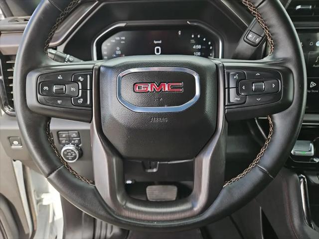 2025 GMC Sierra 2500HD 4WD Crew Cab Standard Bed AT4