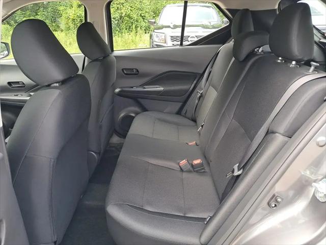 2025 Nissan Kicks S