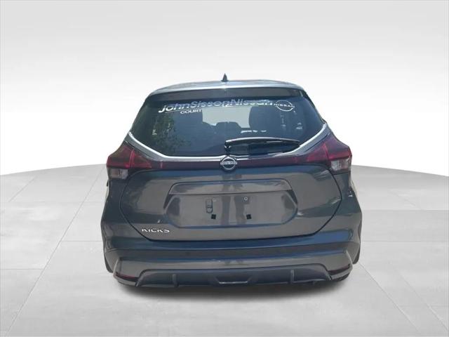 2025 Nissan Kicks S