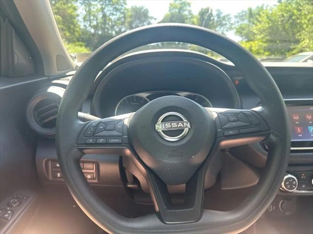 2025 Nissan Kicks S
