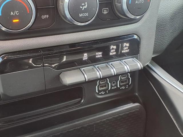 2021 Ram 1500 Big Horn Crew Cab 4x4 5'7" Box