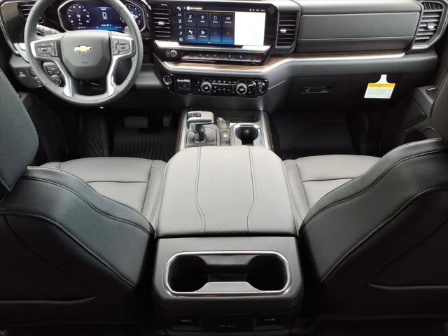 2026 Chevrolet Silverado 1500 4WD Crew Cab Standard Bed LT