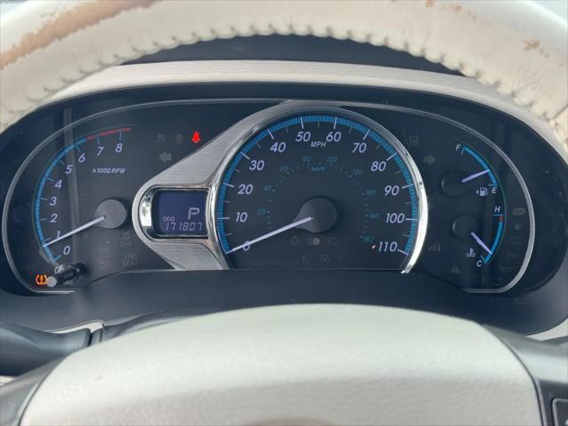 2014 Toyota Sienna XLE V6 8 Passenger