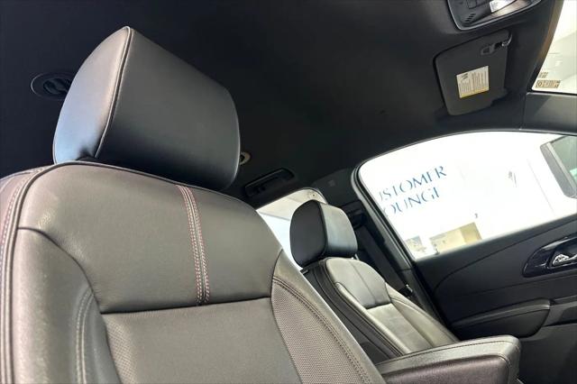 2022 Chevrolet Traverse FWD RS