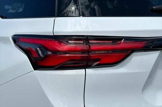 2022 Chevrolet Traverse FWD RS