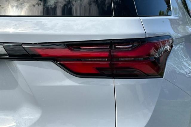 2022 Chevrolet Traverse FWD RS