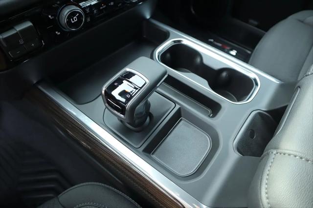 2026 Chevrolet Silverado 1500 4WD Crew Cab Standard Bed LT