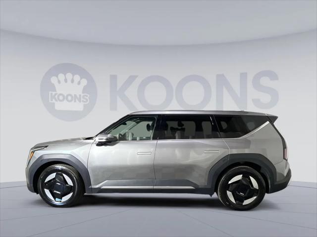 2024 Kia EV9 Light Short Range