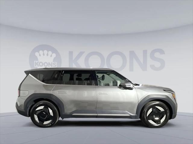 2024 Kia EV9 Light Short Range