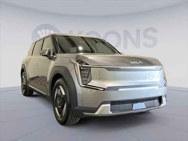 2024 Kia EV9 Light Short Range