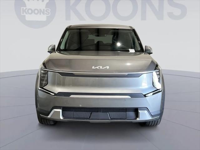 2024 Kia EV9 Light Short Range