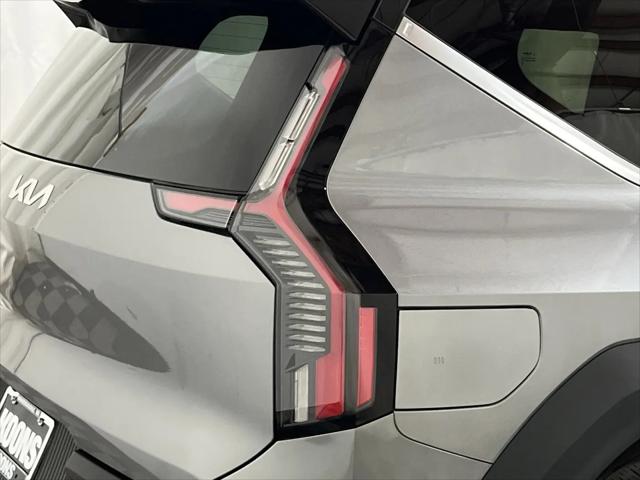 2024 Kia EV9 Light Short Range