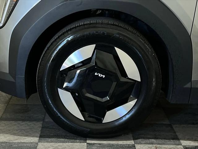 2024 Kia EV9 Light Short Range