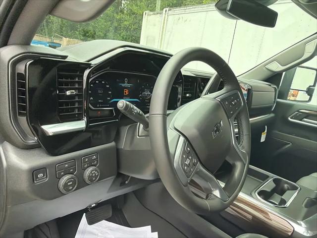 2026 Chevrolet Silverado 2500HD Crew Cab, Standard Bed, LT, 4WD