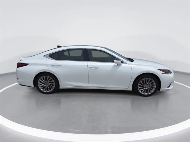 2024 Lexus ES 350 Ultra Luxury